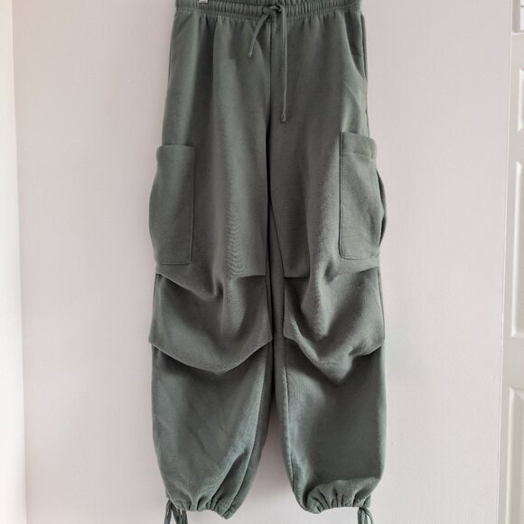 Refuge Olive Green Cargo Pants - Picture 1 of 6